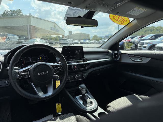 Used 2023 Kia Forte LXS image 13