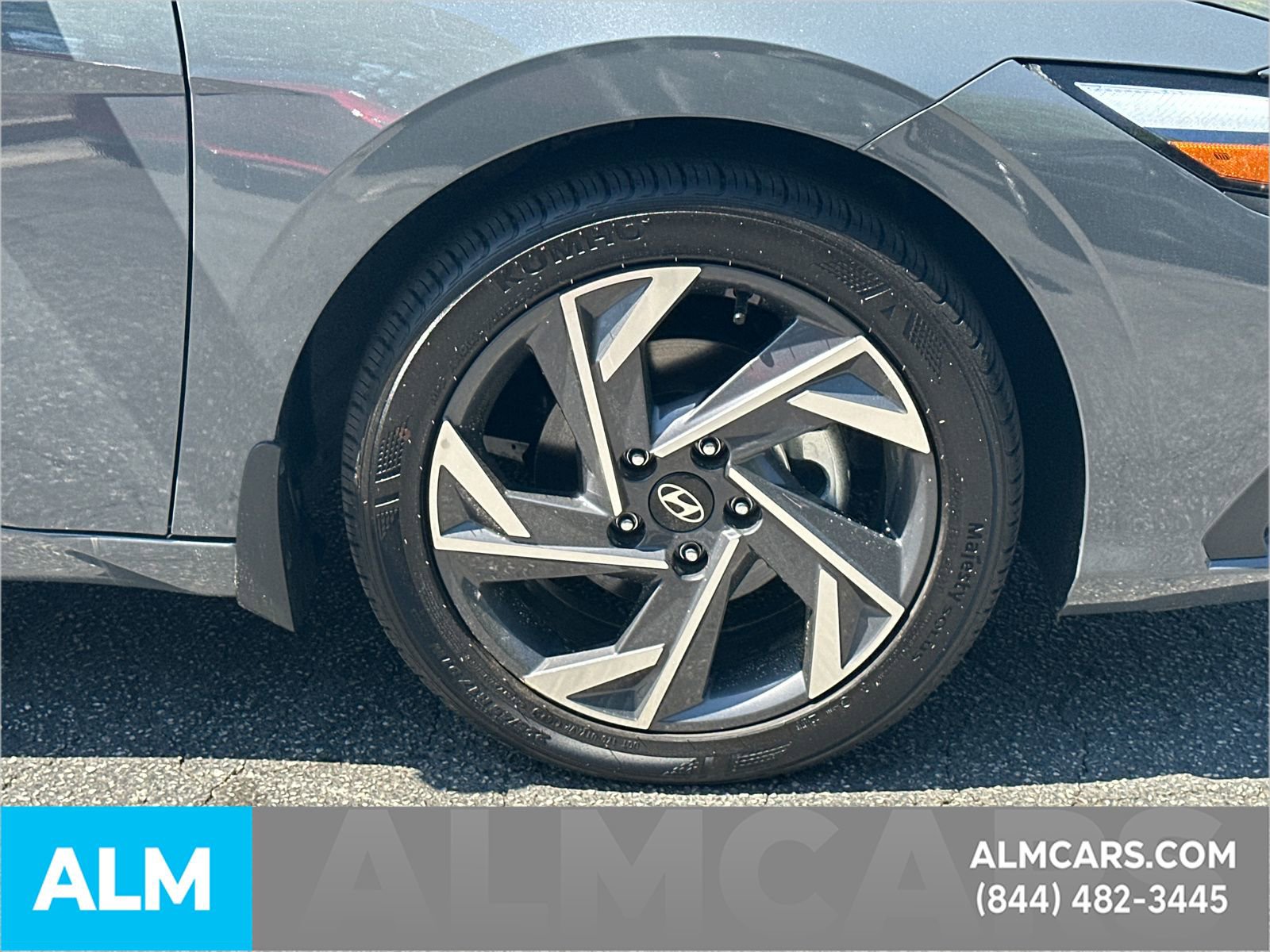 Used 2025 Hyundai Elantra Sport image 33