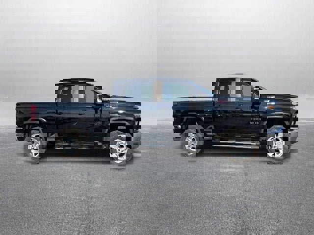 Used 2023 Chevrolet Silverado 2500 LT w/ Convenience Package image 2