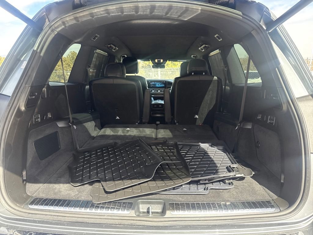 Used 2022 Mercedes-Benz GLS 450 4MATIC image 10