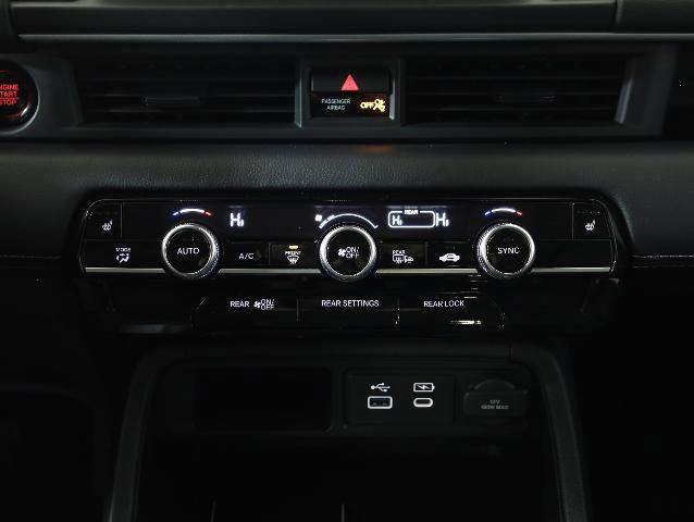 Used 2023 Honda Pilot Touring image 17