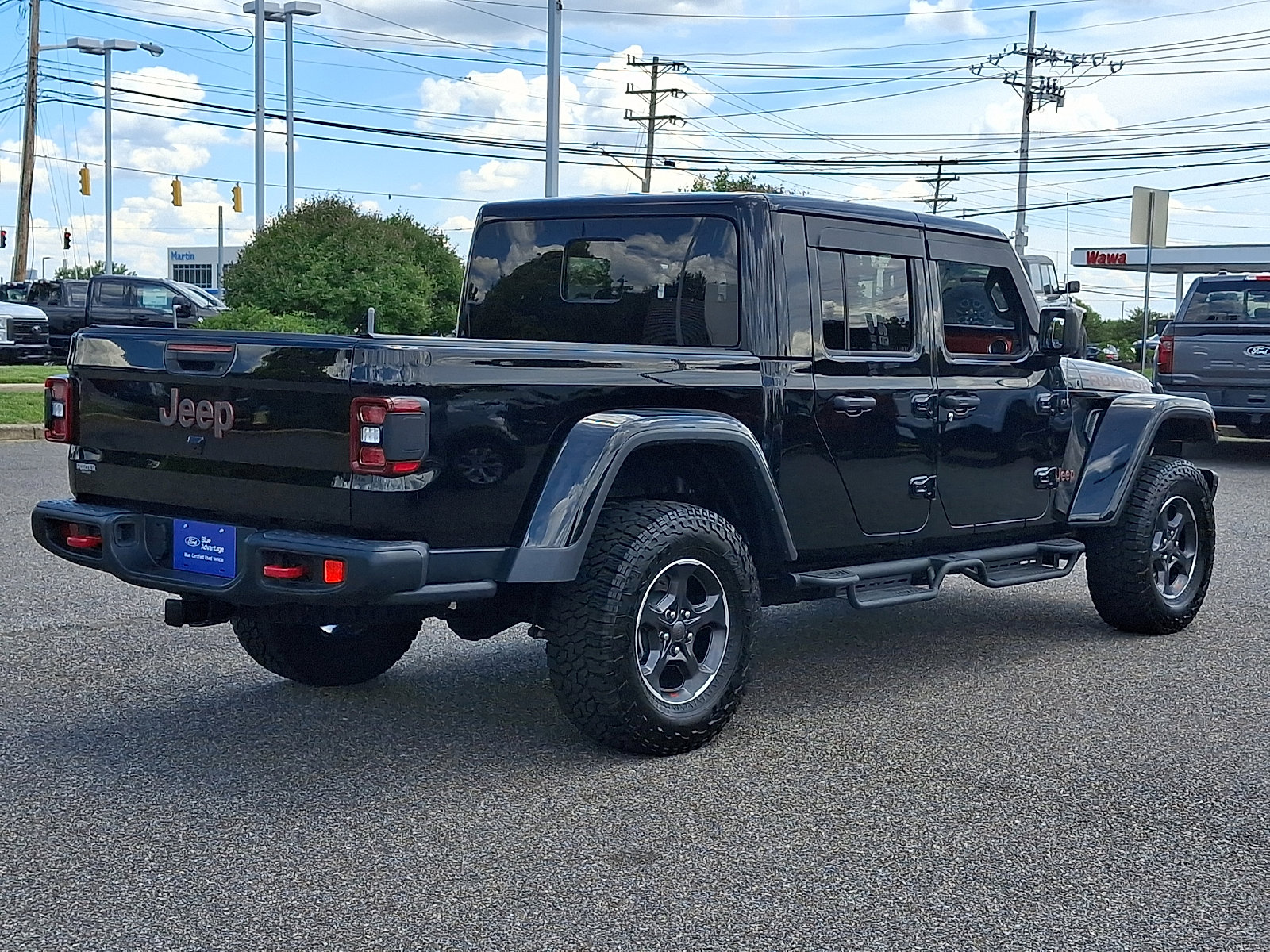 Used 2023 Jeep Gladiator Rubicon w/ LED Lighting Group AWD/4WD image 11