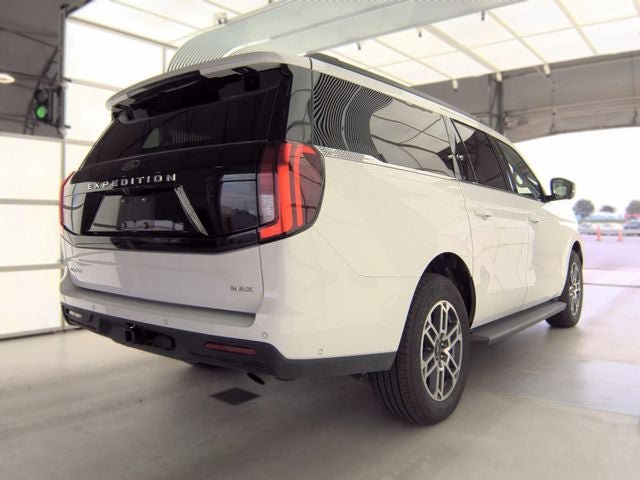 Certified 2025 Ford Expedition Max Active AWD/4WD image 4