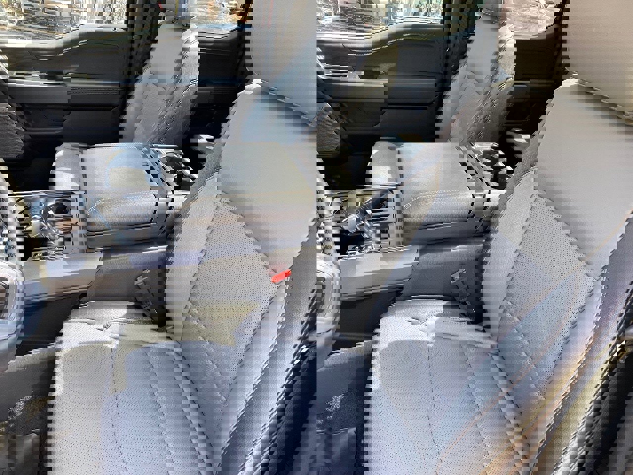 Certified 2025 Ford F150 Lightning Lariat image 32