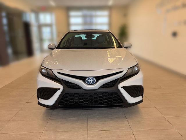 Used 2024 Toyota Camry SE w/ Cold Weather Package FWD image 5