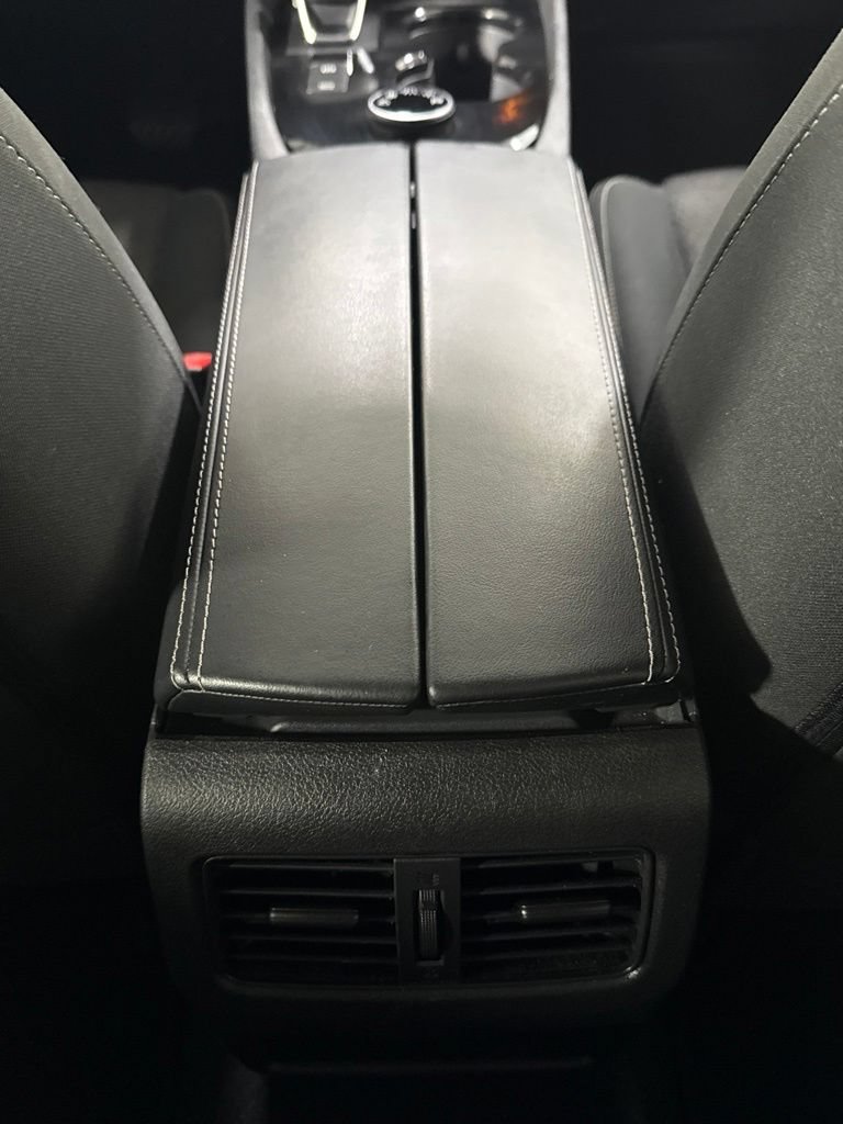 Used 2024 Nissan Rogue SV AWD/4WD image 27