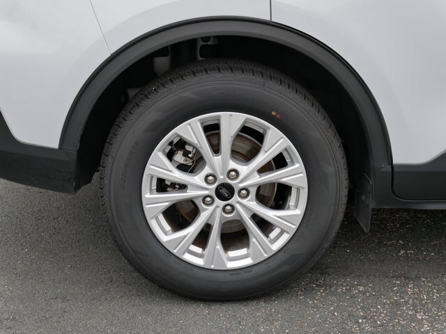 Certified 2025 Ford Escape Active AWD/4WD image 9