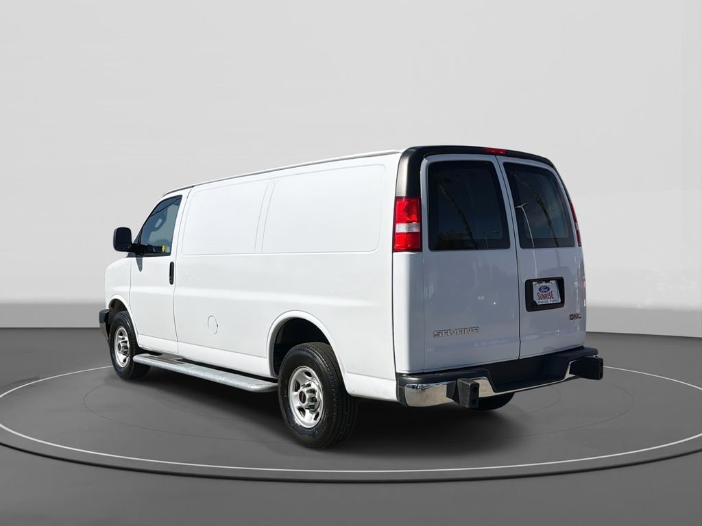 Used 2024 GMC Savana 2500 w/ Driver Convenience Package image 2