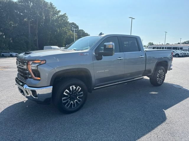 Used 2025 Chevrolet Silverado 2500 LTZ w/ LTZ Plus Package AWD/4WD image 13