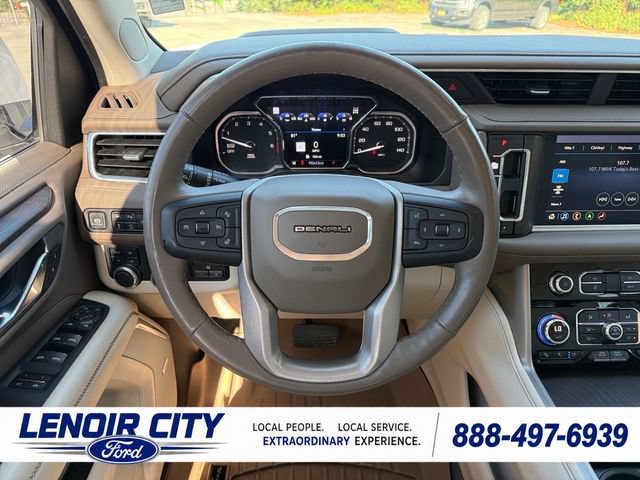Used 2021 GMC Yukon Denali w/ Denali Premium Package AWD/4WD image 16