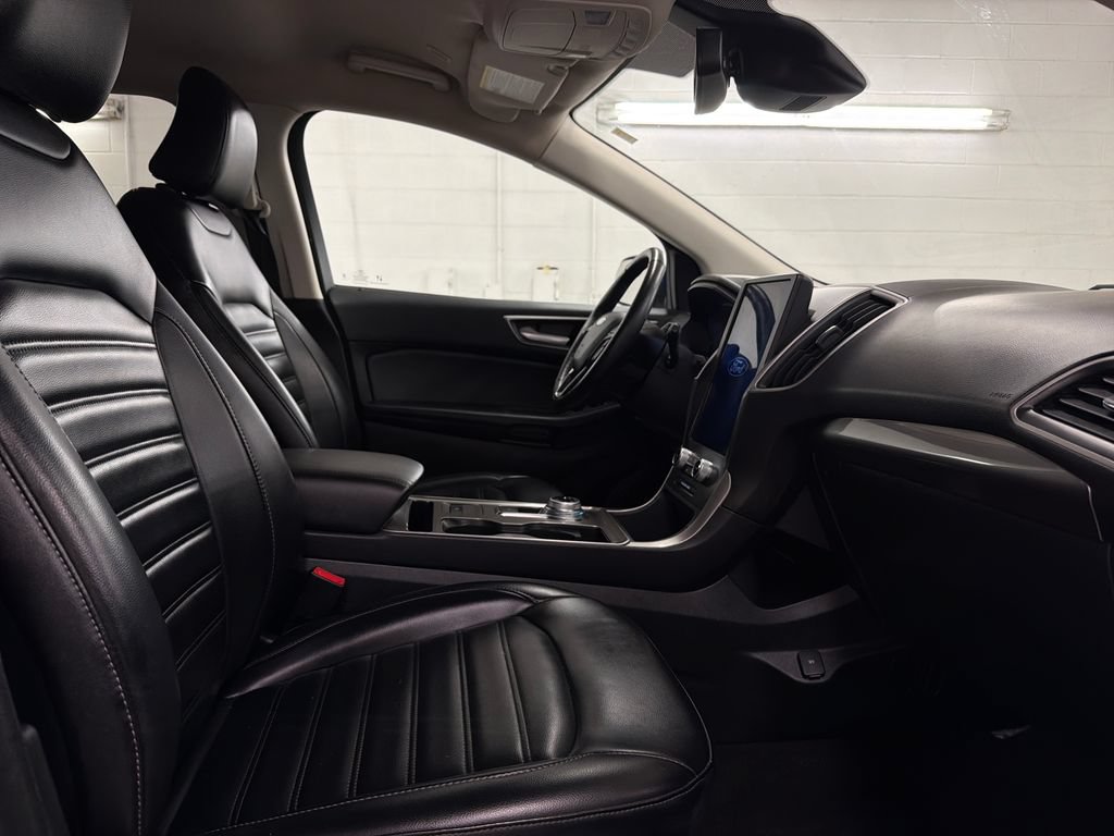 Certified 2024 Ford Edge SEL AWD/4WD image 29