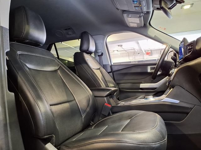 Certified 2023 Ford Explorer Limited RWD image 28