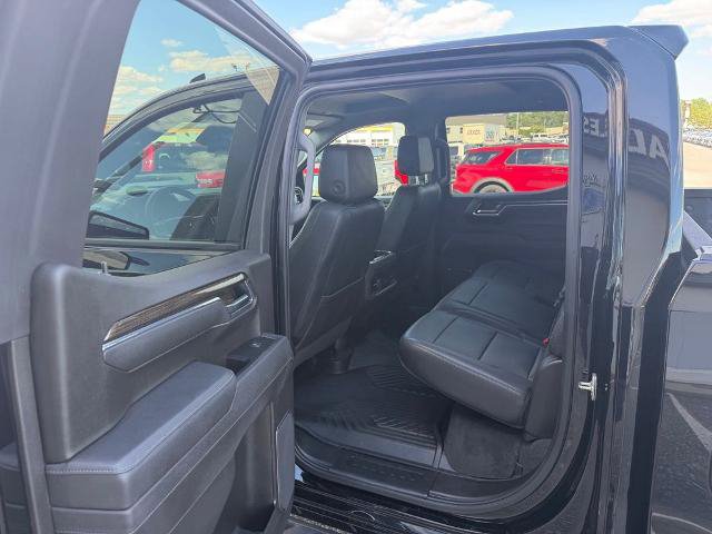 Used 2025 Chevrolet Silverado 1500 LT Trail Boss w/ Convenience Package II AWD/4WD image 12