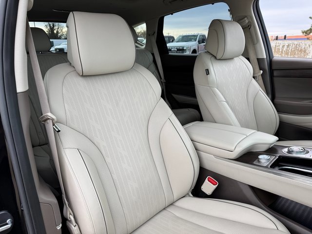 Used 2023 Genesis GV80 2.5T w/ Prestige Package image 19