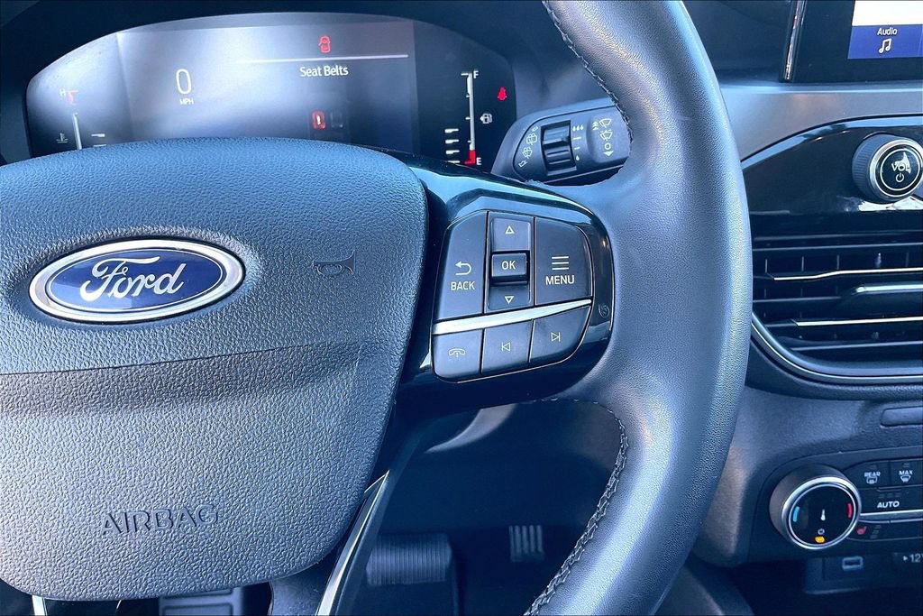 Certified 2023 Ford Escape Active AWD/4WD image 18