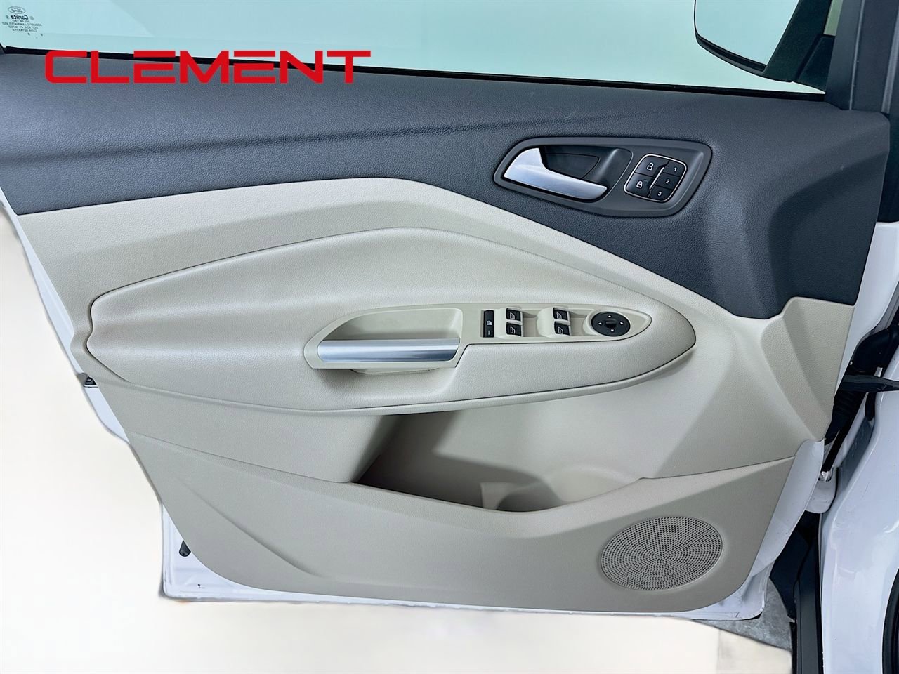 Certified 2018 Ford Escape Titanium w/ Ford Safe & Smart Package image 28