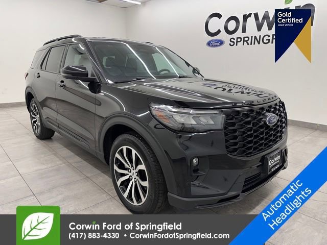 Certified 2025 Ford Explorer ST-Line image 1