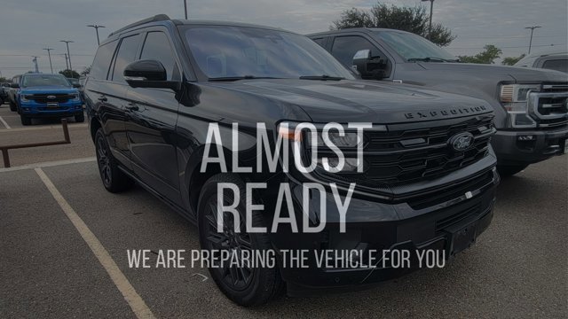 Certified 2025 Ford Expedition Platinum w/ Stealth Performance Package image 2