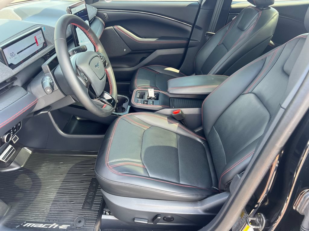 Certified 2025 Ford Mustang Mach-E Premium w/ Sport Appearance Package AWD/4WD image 9