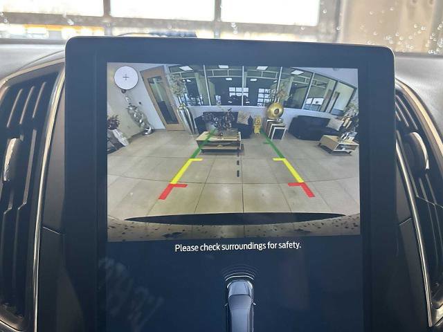 Certified 2022 Ford Edge Titanium w/ Class II Trailer Tow Package image 13