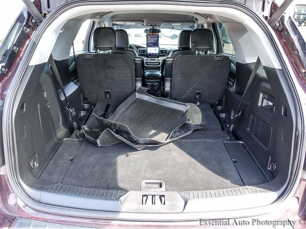 Certified 2022 Ford Explorer XLT w/ Equipment Group 202A image 22