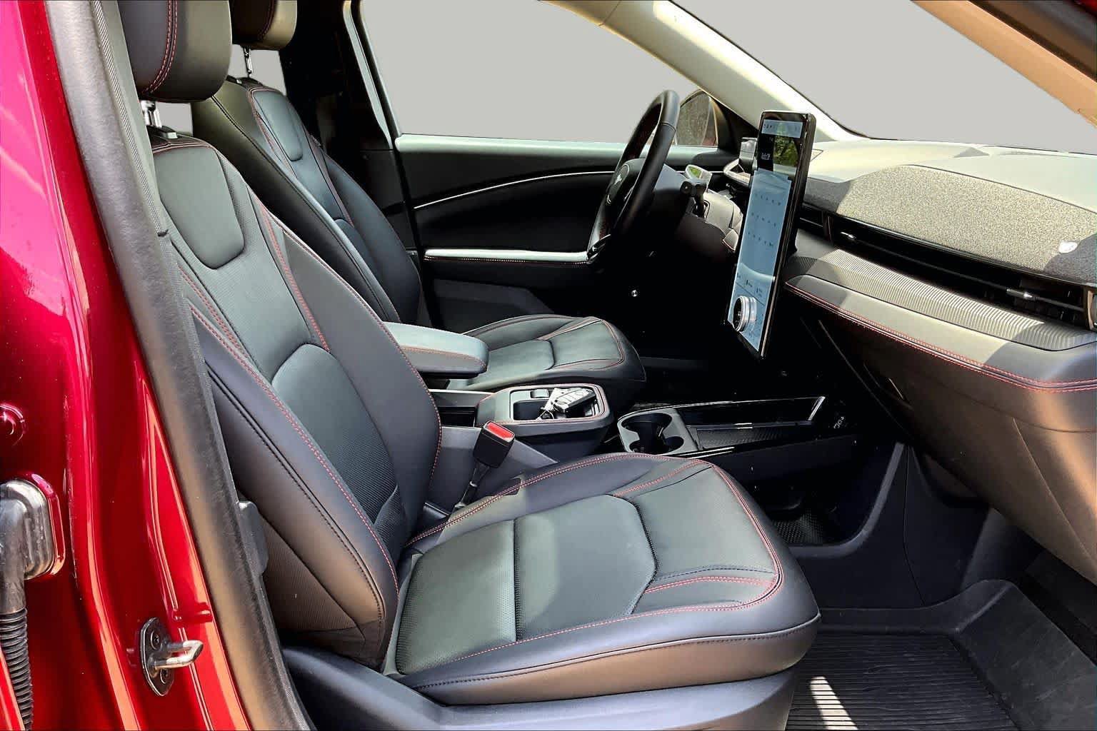 Certified 2025 Ford Mustang Mach-E Premium w/ Sport Appearance Package AWD/4WD image 10