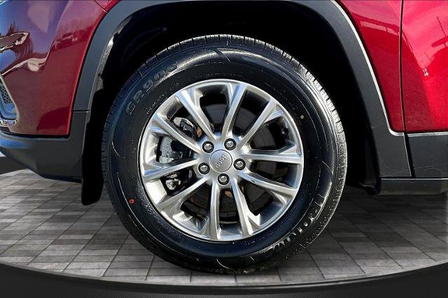 Used 2021 Jeep Cherokee Latitude Plus w/ Sun & Sound Group image 9