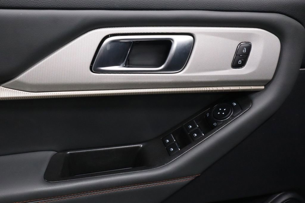 Certified 2025 Ford Explorer Active image 23