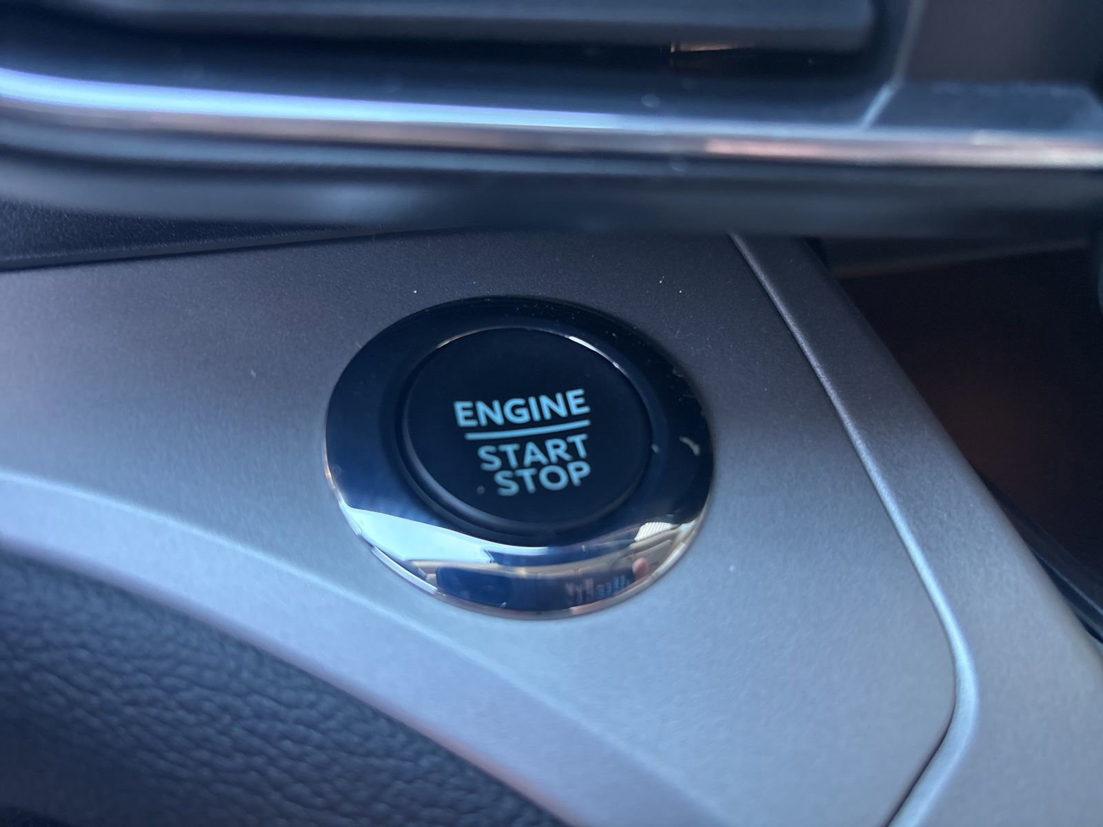 Certified 2023 Ford Explorer XLT w/ Equipment Group 202A image 23