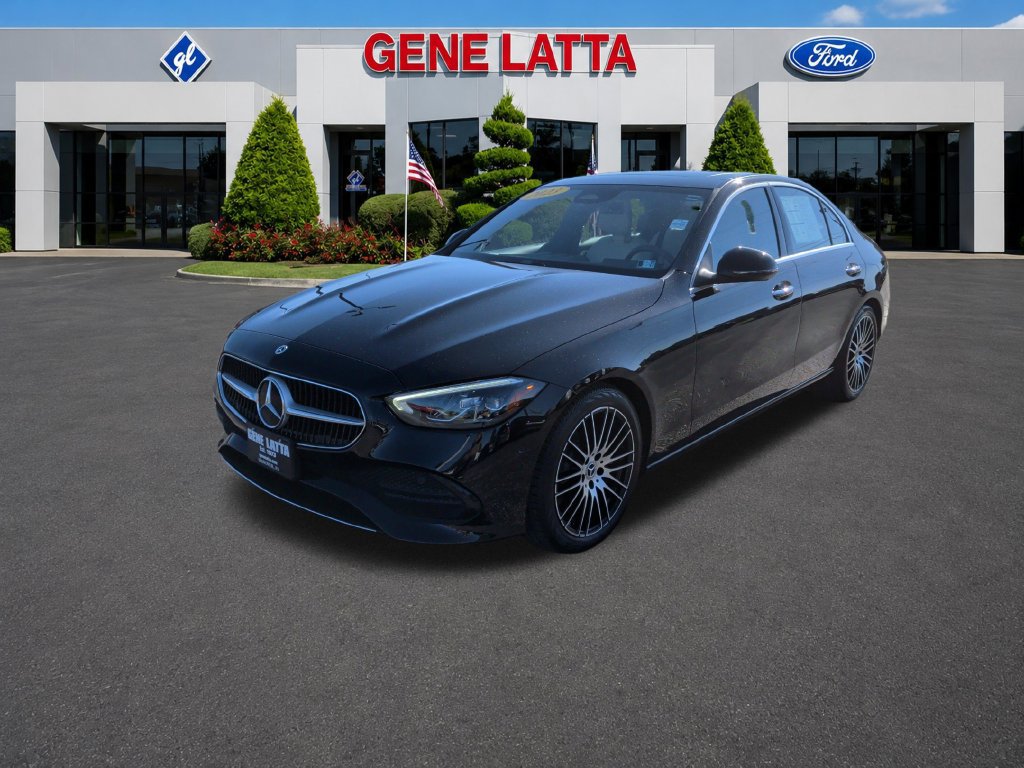 Used 2023 Mercedes-Benz C 300 4MATIC Sedan image 3
