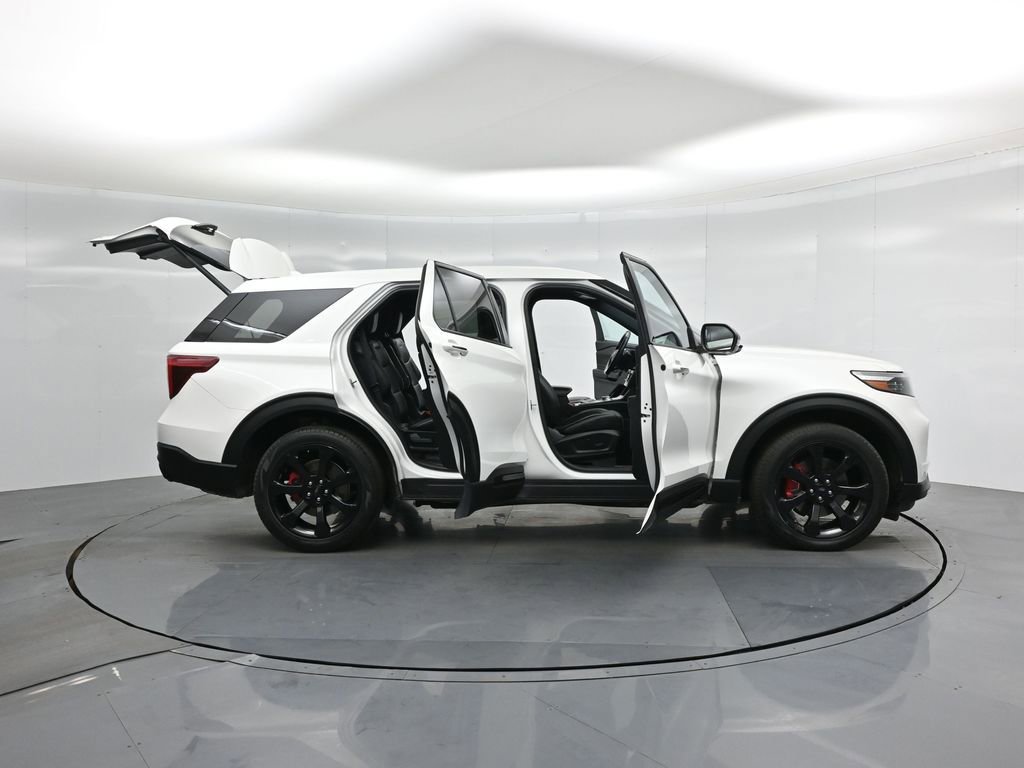 Certified 2022 Ford Explorer ST w/ Equipment Group 401A image 5