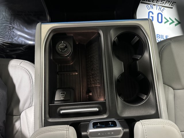 Certified 2025 Ford Expedition Platinum w/ Driver's Package AWD/4WD image 12