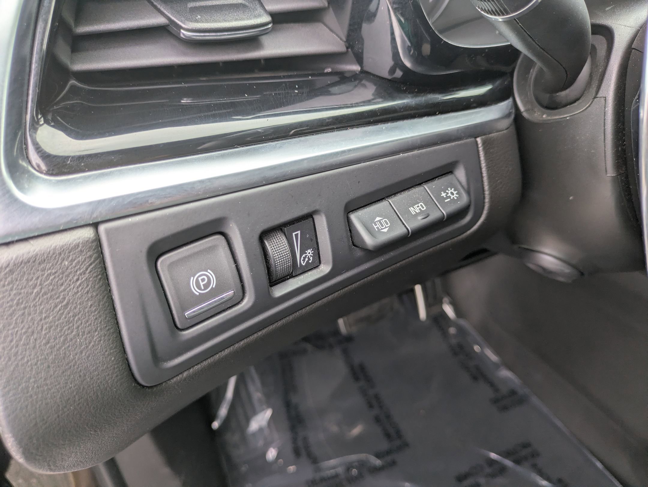 Used 2024 Cadillac XT6 Sport w/ LPO, Onyx Lite Package image 14