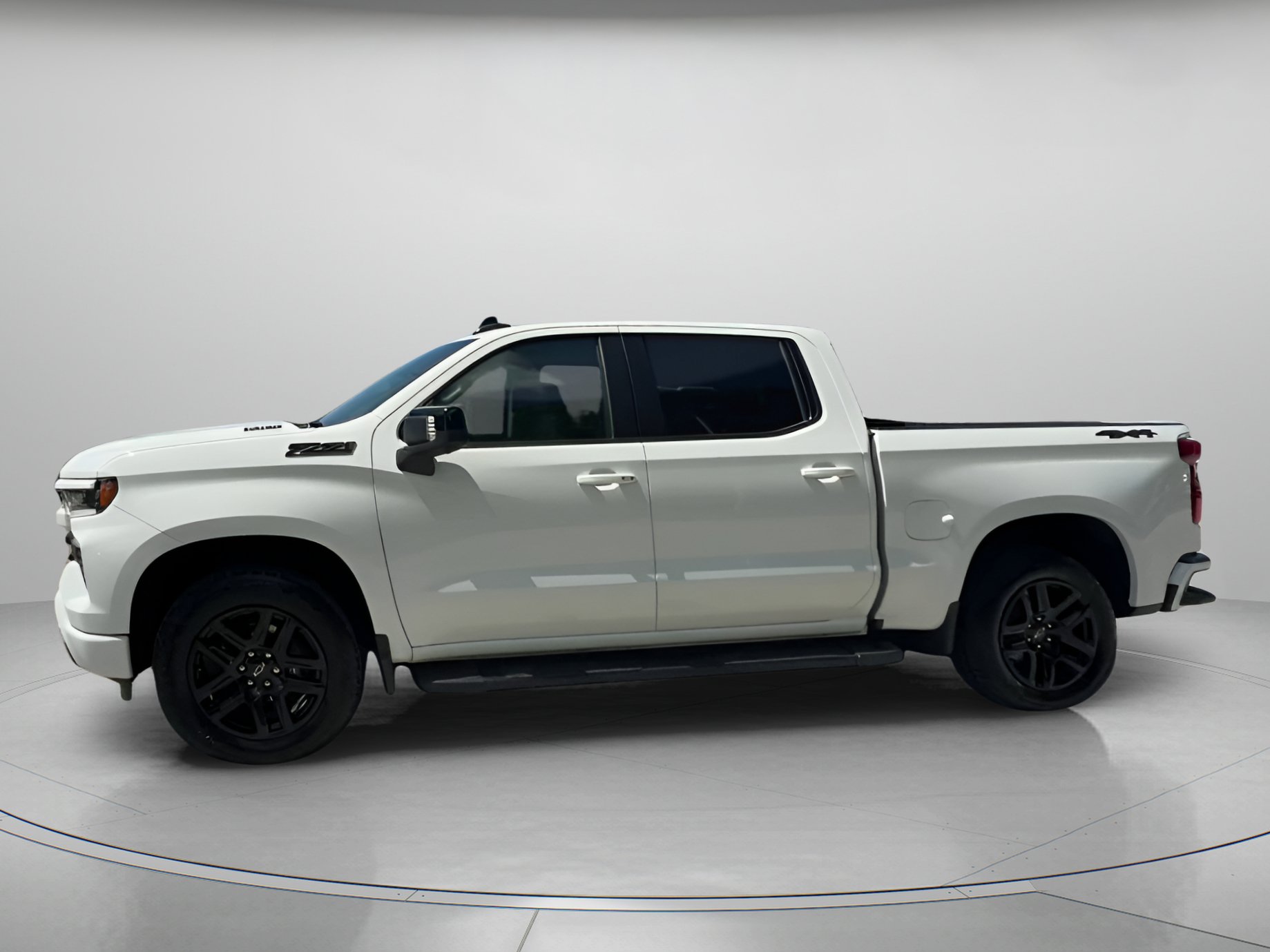 Used 2025 Chevrolet Silverado 1500 RST w/ Dark Appearance Package AWD/4WD image 16