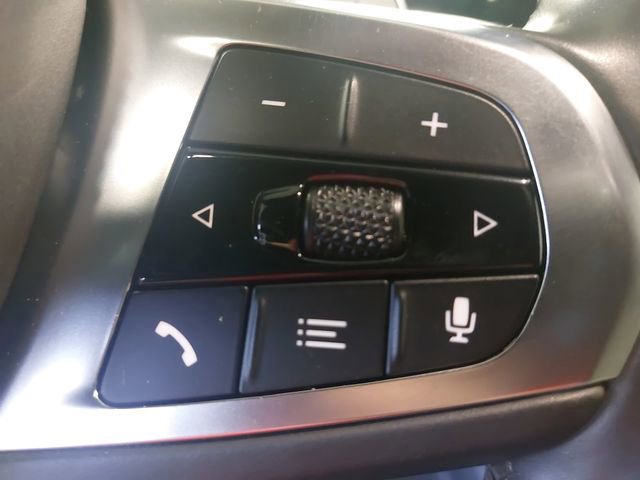 Used 2020 BMW 330i xDrive 330i xDrive w/ M Sport Package image 18