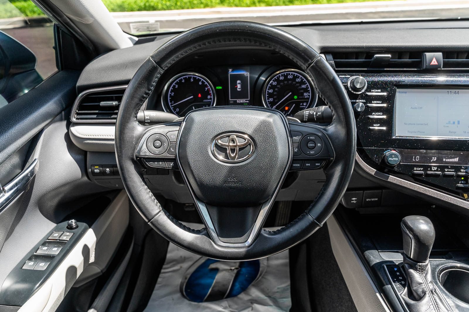 Used 2019 Toyota Camry SE w/ Convenience Package FWD image 23