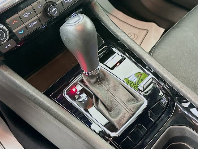 Used 2023 Jeep Compass Limited image 23