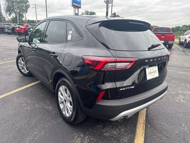 Certified 2025 Ford Escape Active FWD image 5
