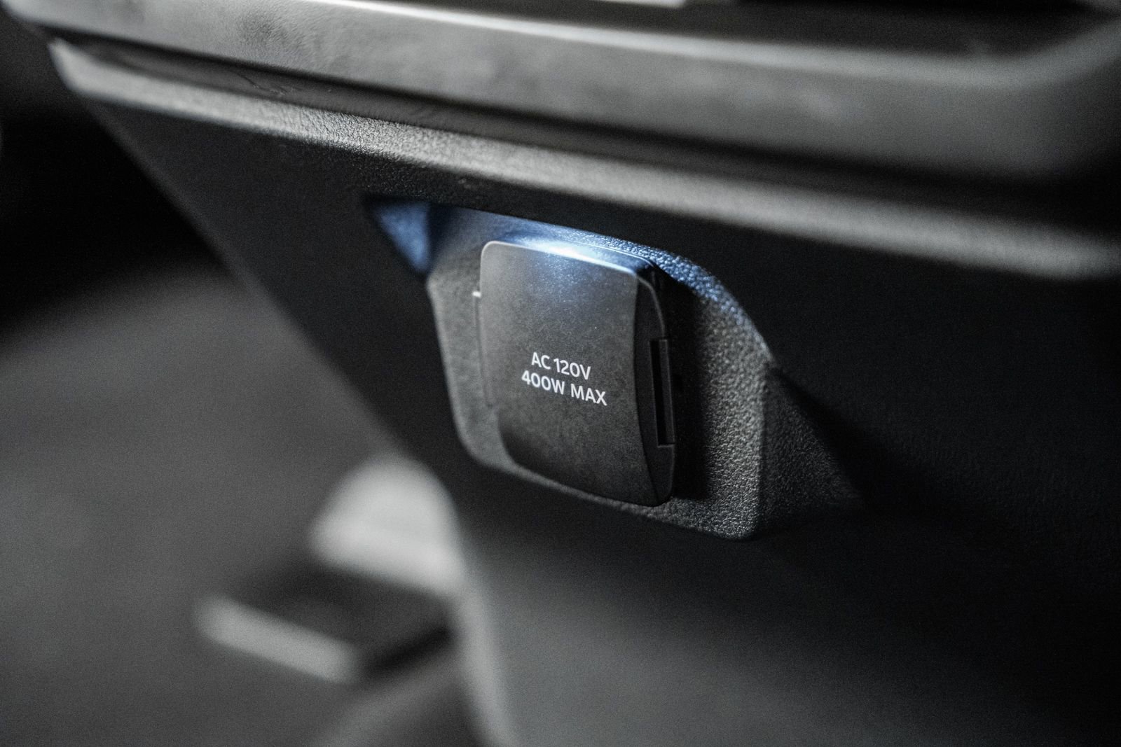 Certified 2025 Ford F150 Lariat image 41