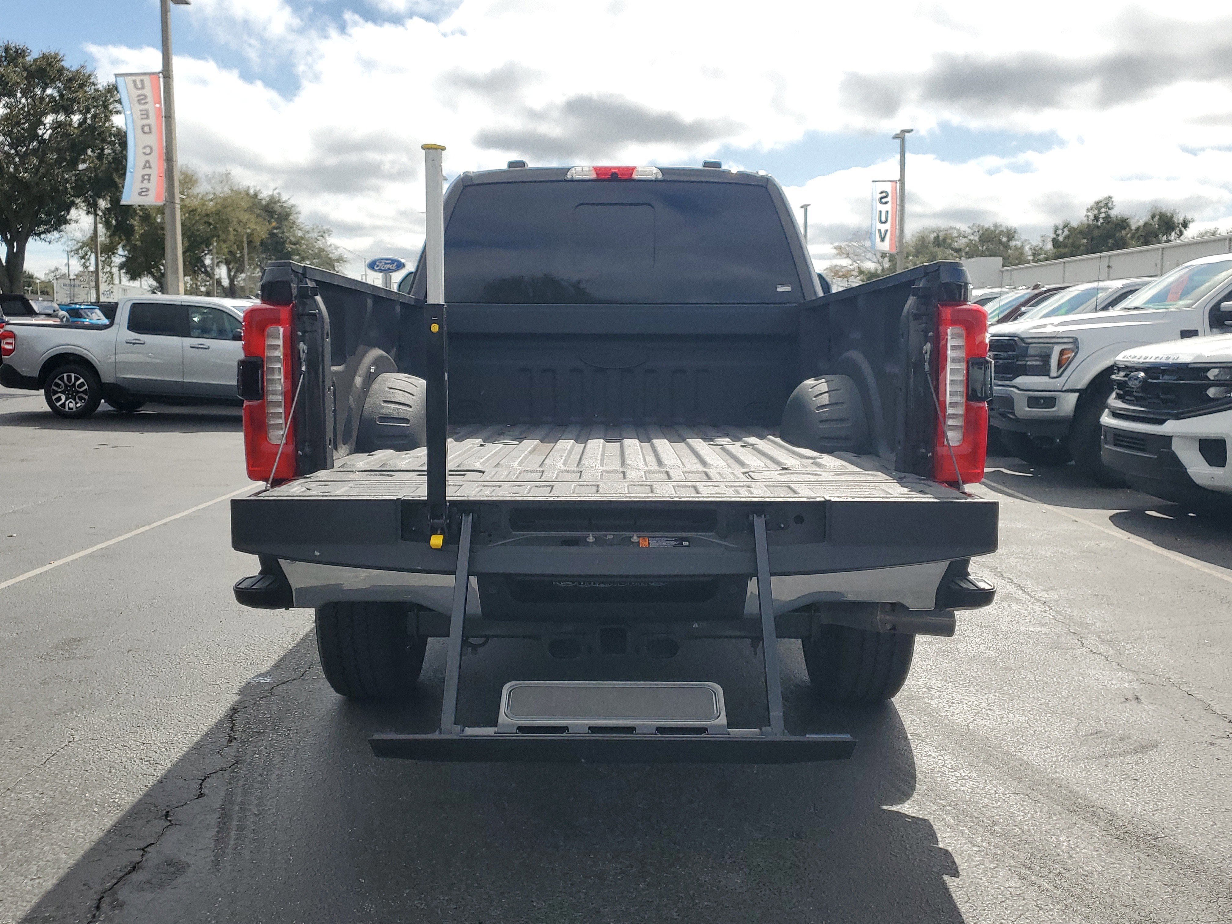 Certified 2024 Ford F250 Lariat w/ Lariat Ultimate Package image 10