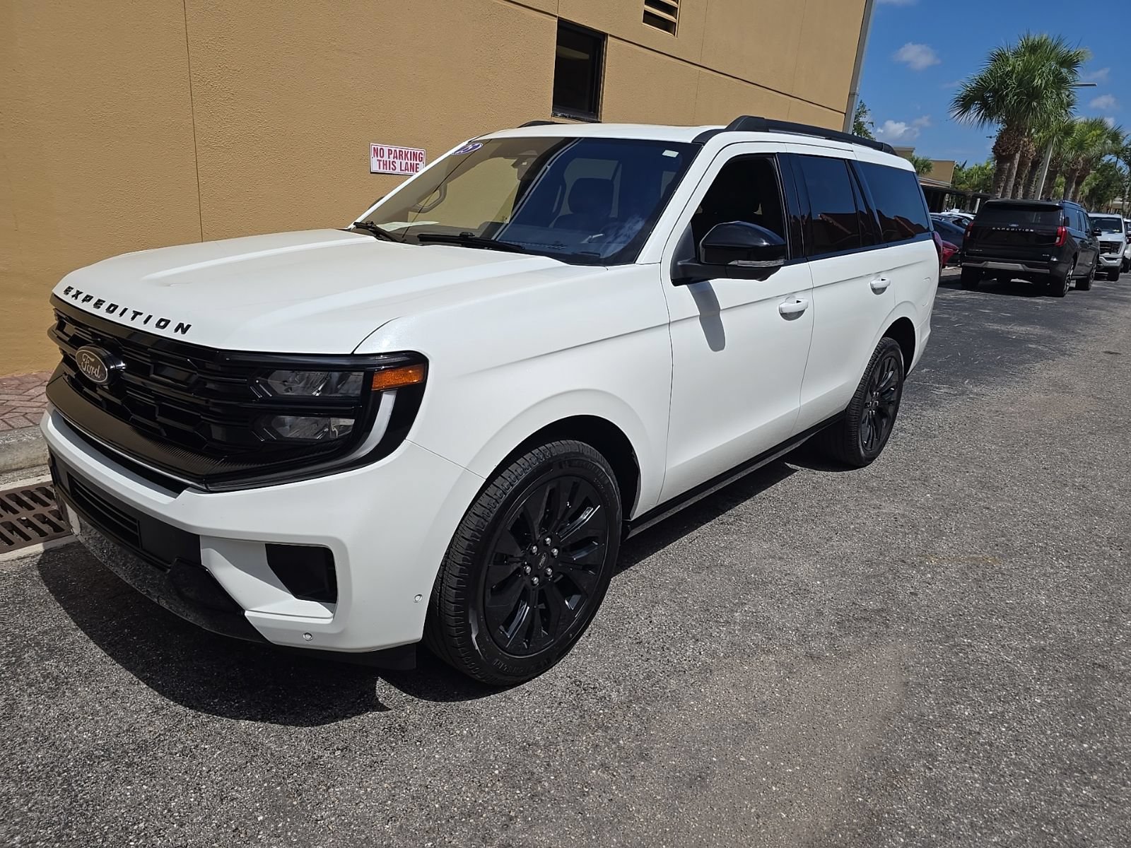 Certified 2025 Ford Expedition Platinum w/ Stealth Appearance Package AWD/4WD image 2