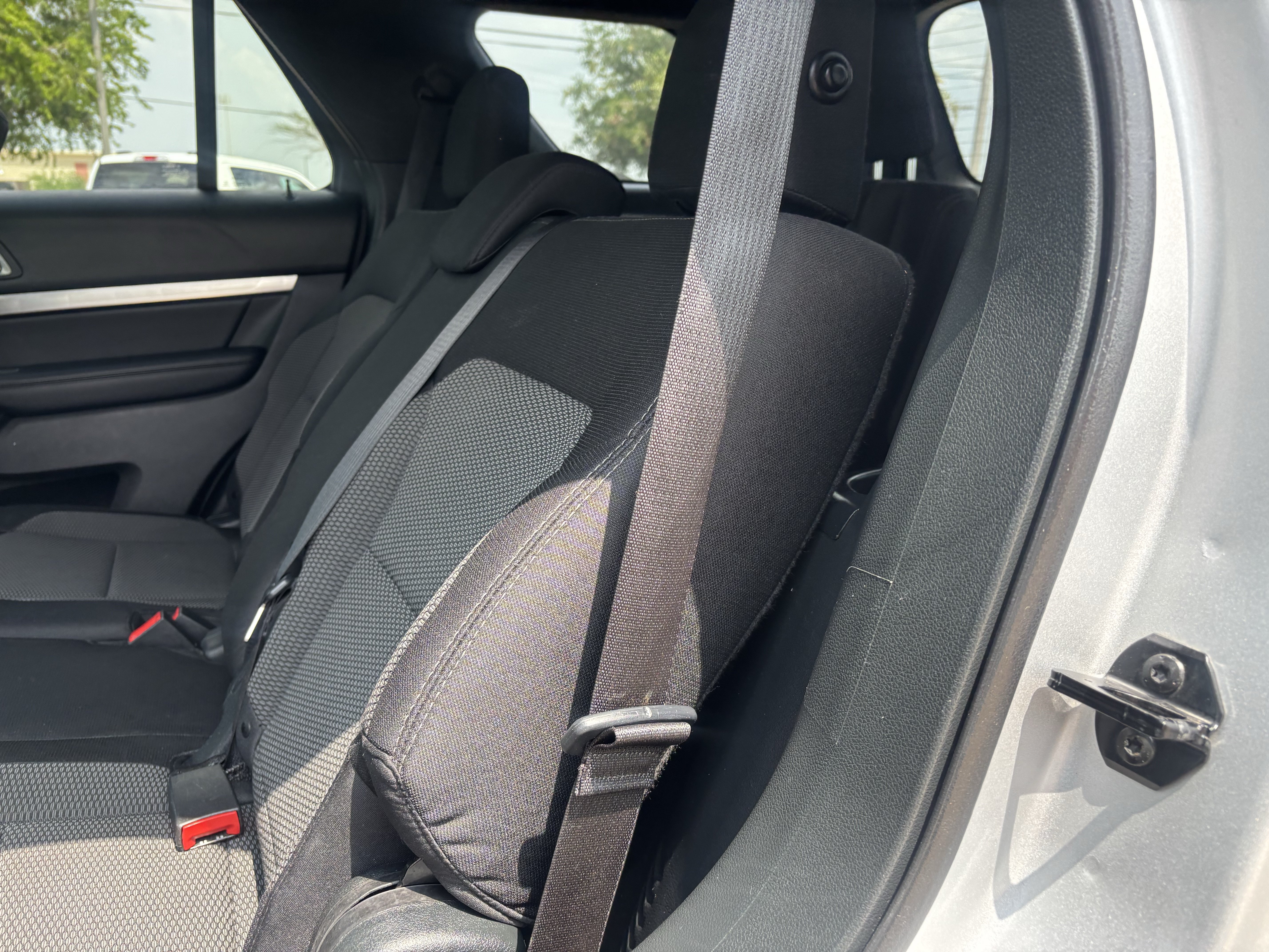 Certified 2019 Ford Explorer XLT FWD image 16
