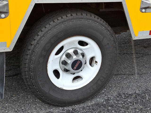 Used 2021 GMC Savana 3500 w/ Power Convenience Package RWD image 27