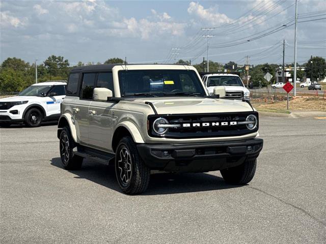 Certified 2025 Ford Bronco Outer Banks AWD/4WD image 3