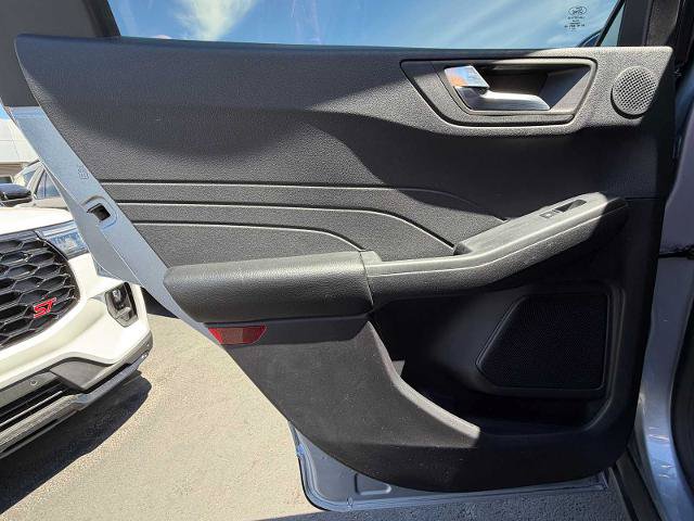 Certified 2022 Ford Escape SEL w/ SEL Stealth AWD Package image 21