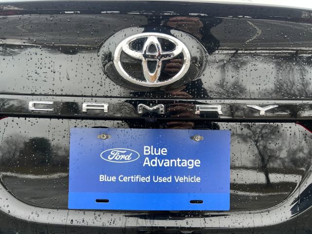 Used 2021 Toyota Camry SE image 38