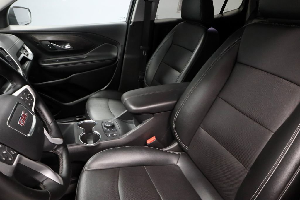 Used 2024 GMC Terrain SLT AWD/4WD image 25