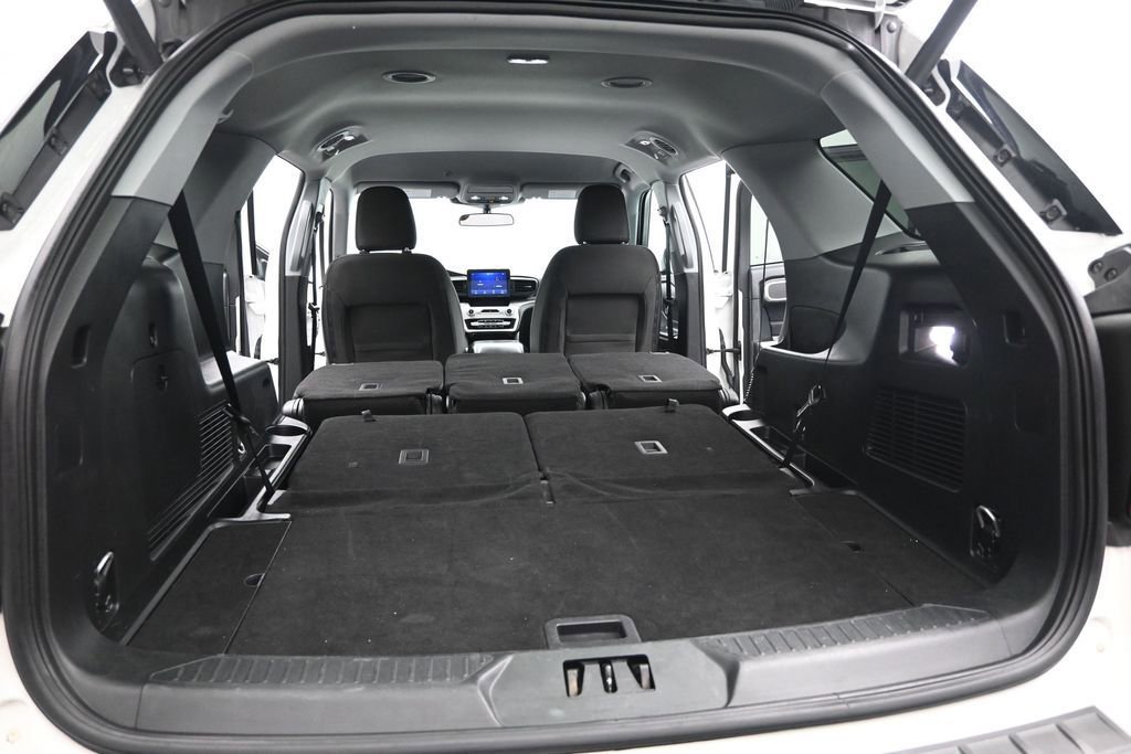 Certified 2023 Ford Explorer XLT RWD image 51