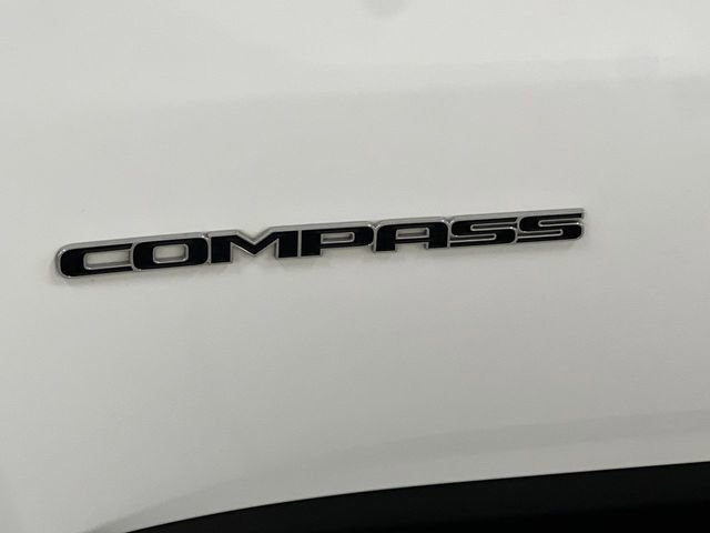 Used 2025 Jeep Compass Limited AWD/4WD image 18