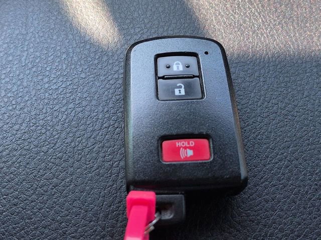 Used 2019 Toyota Tacoma TRD Sport image 32